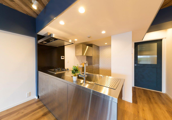 アクセントクロスが印象的なスタイリッシュスタイル