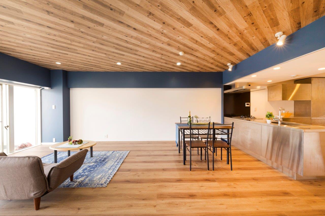 アクセントクロスが印象的なスタイリッシュスタイル